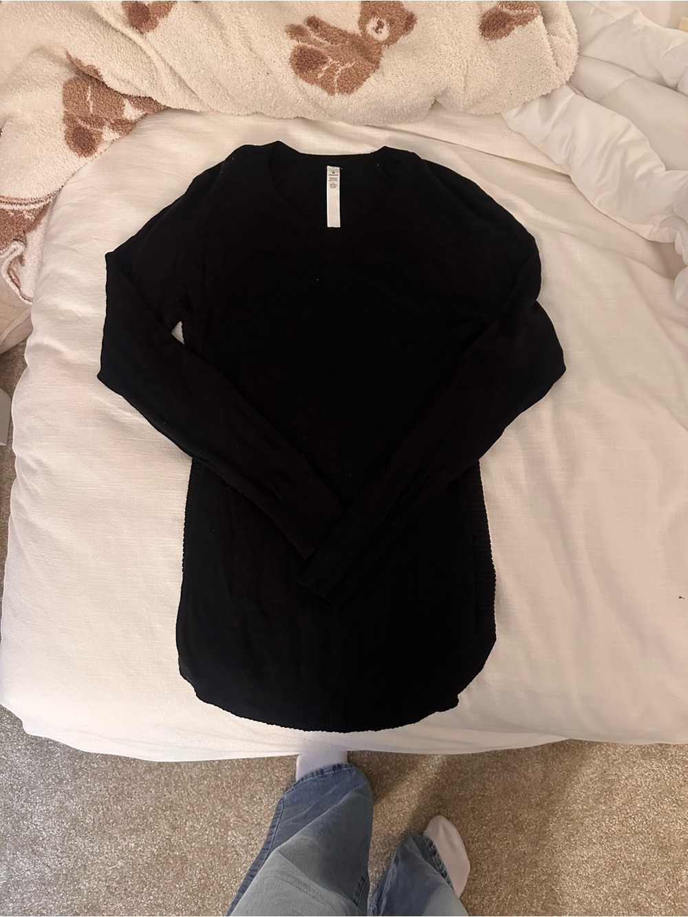 EUC Lululemon Black Long-Sleeve Women's Sweater - Classic Crewneck - Picture 5 of 11